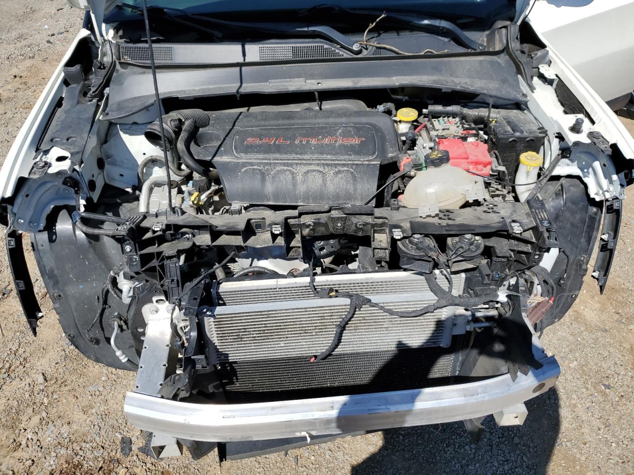 2020 Jeep Compass - Image 13