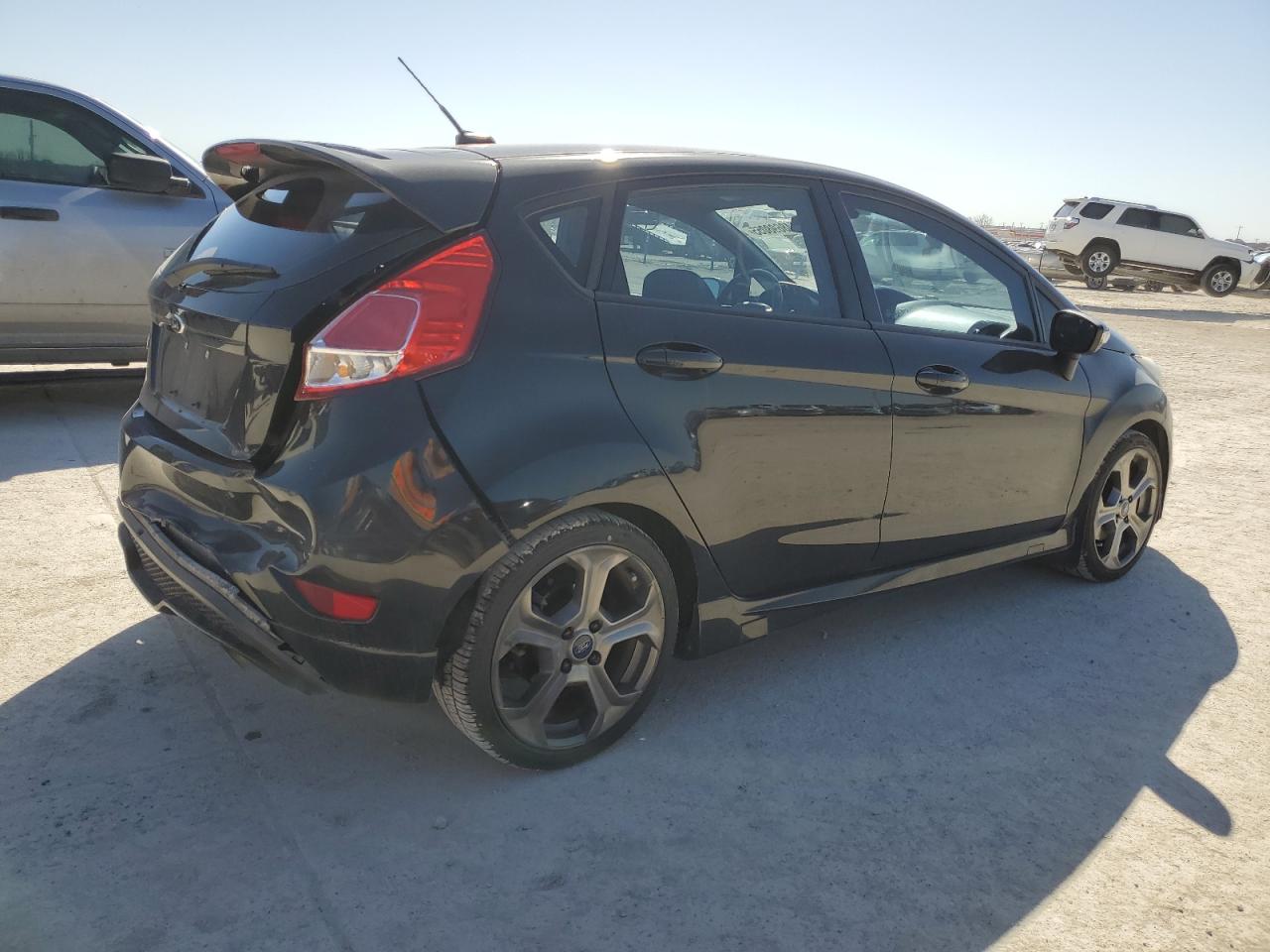 2014 Ford Fiesta - Image 3