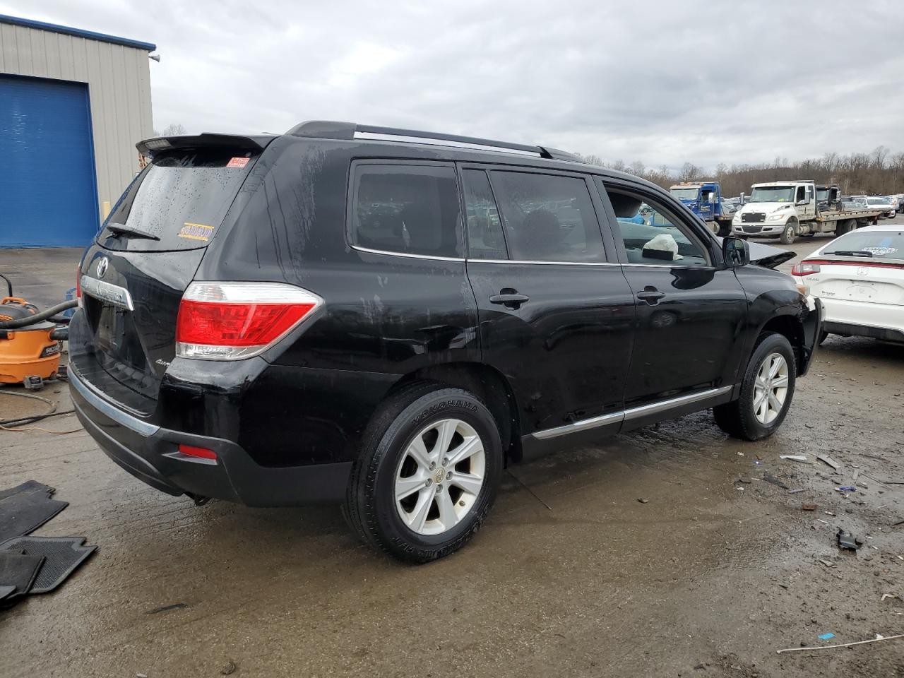 2012 Toyota Highlander - Image 3