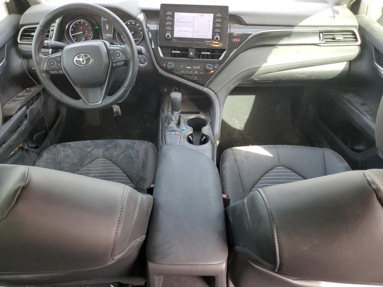 2022 Toyota Camry - Image 8