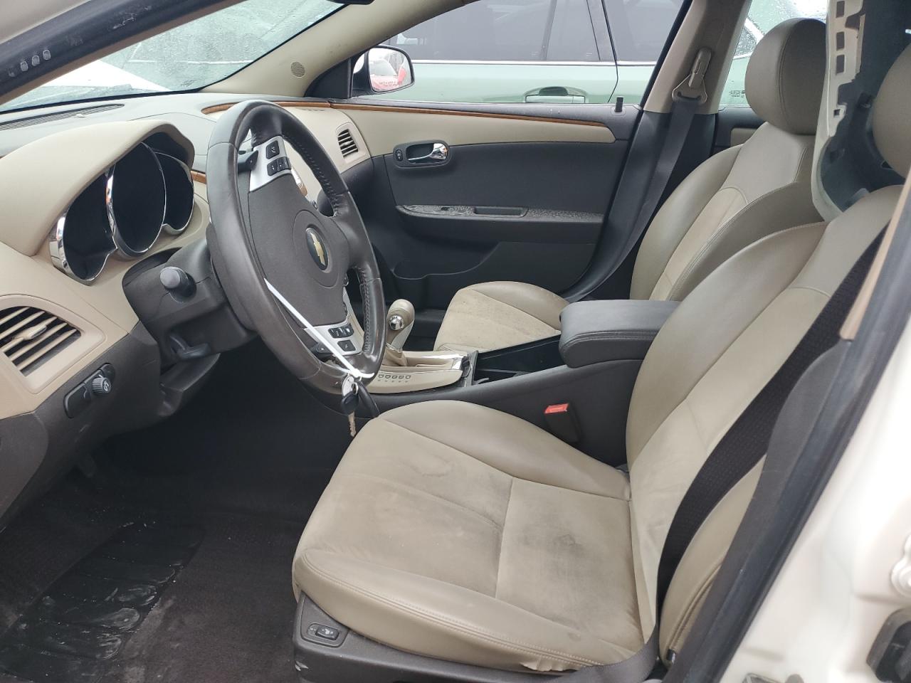 2010 Chevrolet Malibu - Image 7