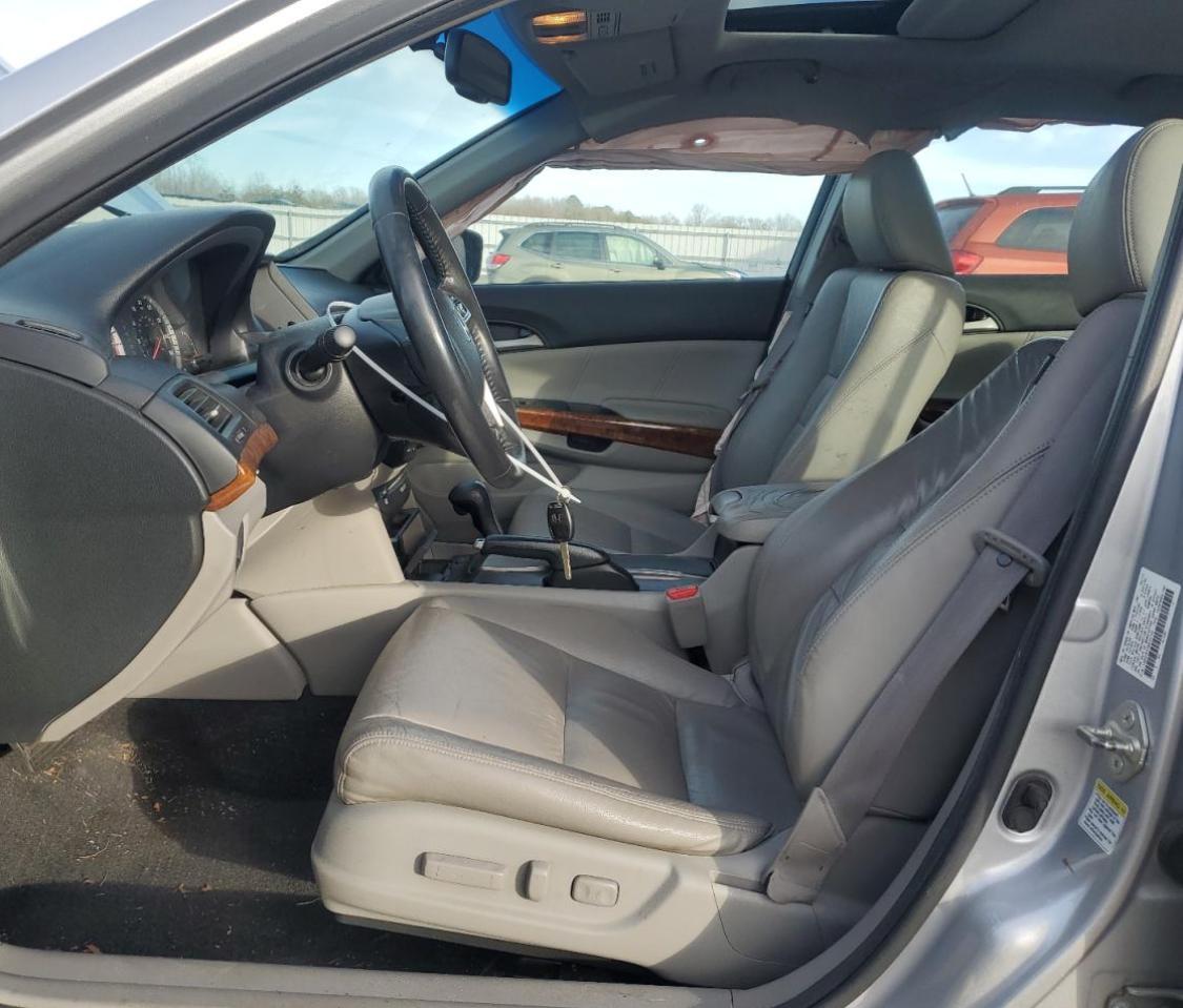 2011 Honda Accord - Image 7