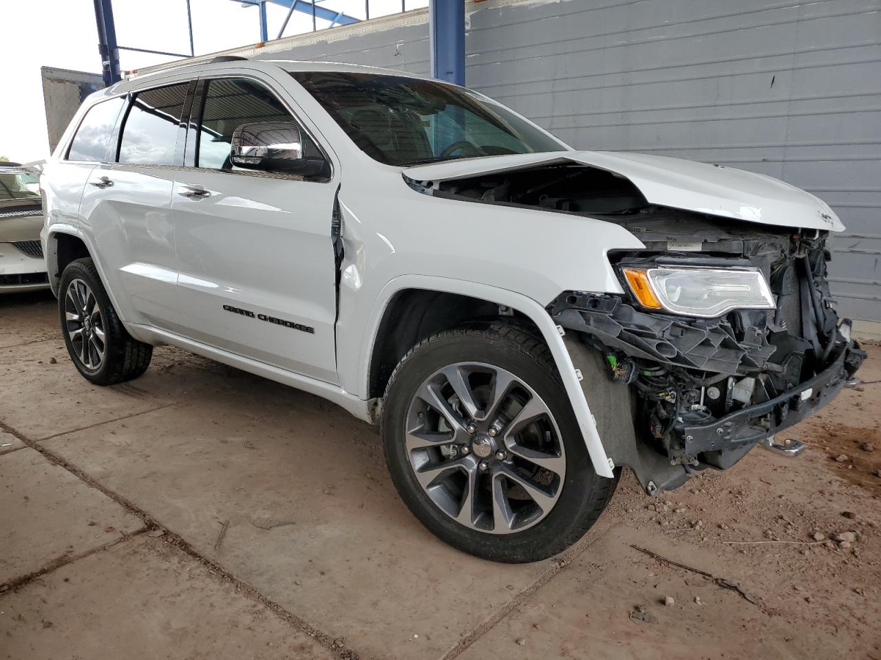 2017 Jeep Grand Cherokee - Image 4