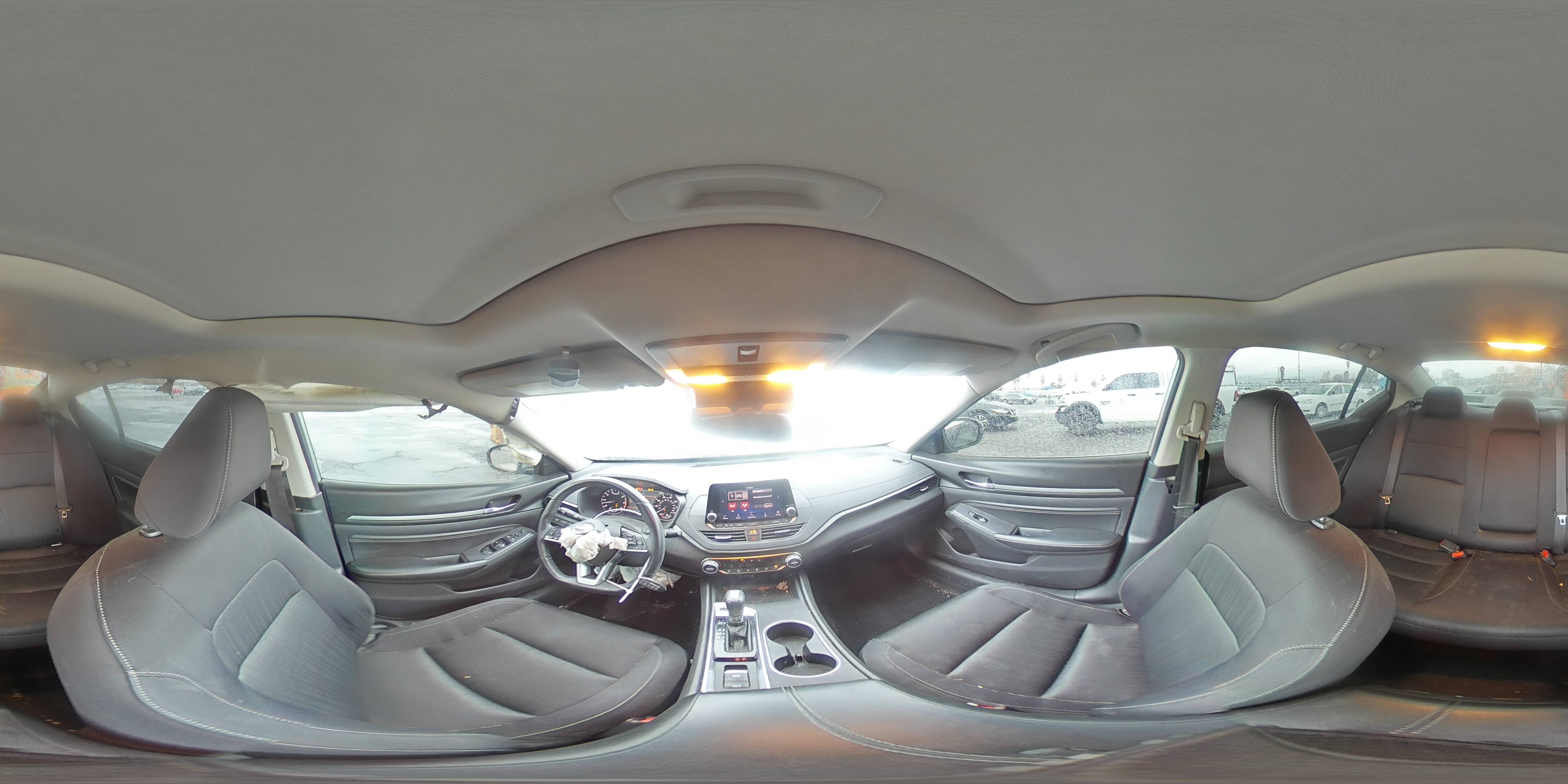 2019 Nissan Altima - Image 12