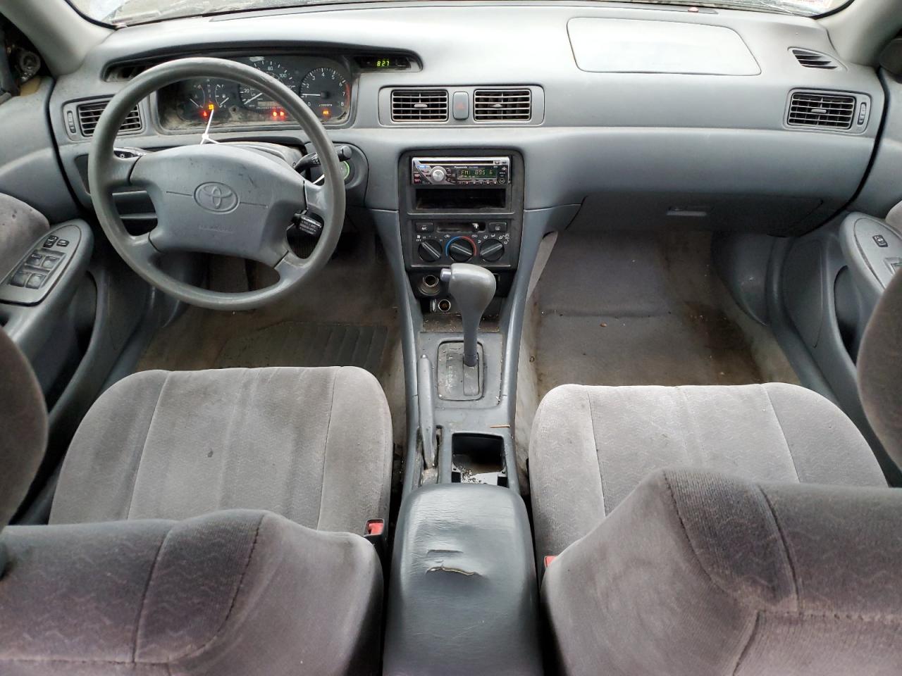 1999 Toyota Camry - Image 8
