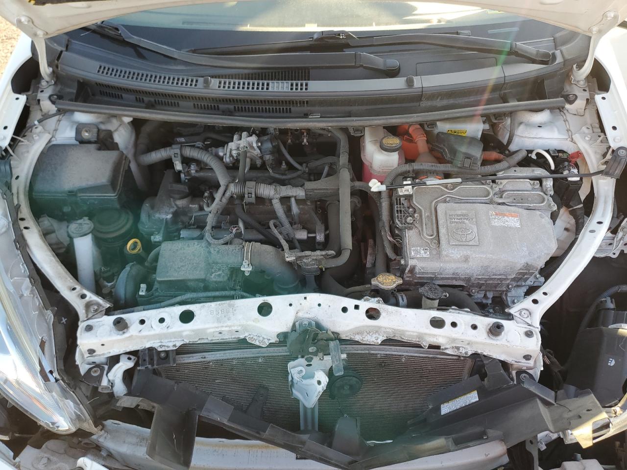 2015 Toyota Prius - Image 11