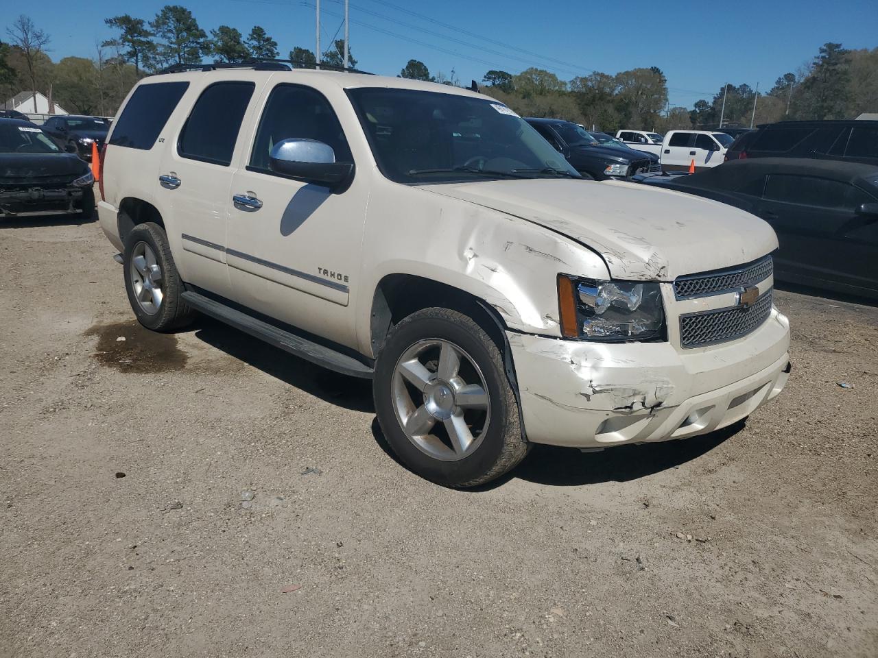 2014 Chevrolet Tahoe - Image 4