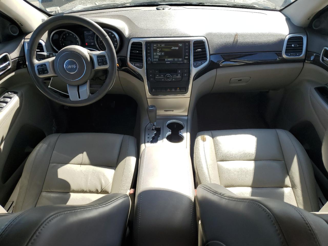 2013 Jeep Grand Cherokee - Image 8