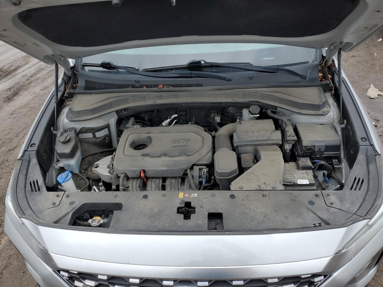 2020 Hyundai Santa Fe - Image 12