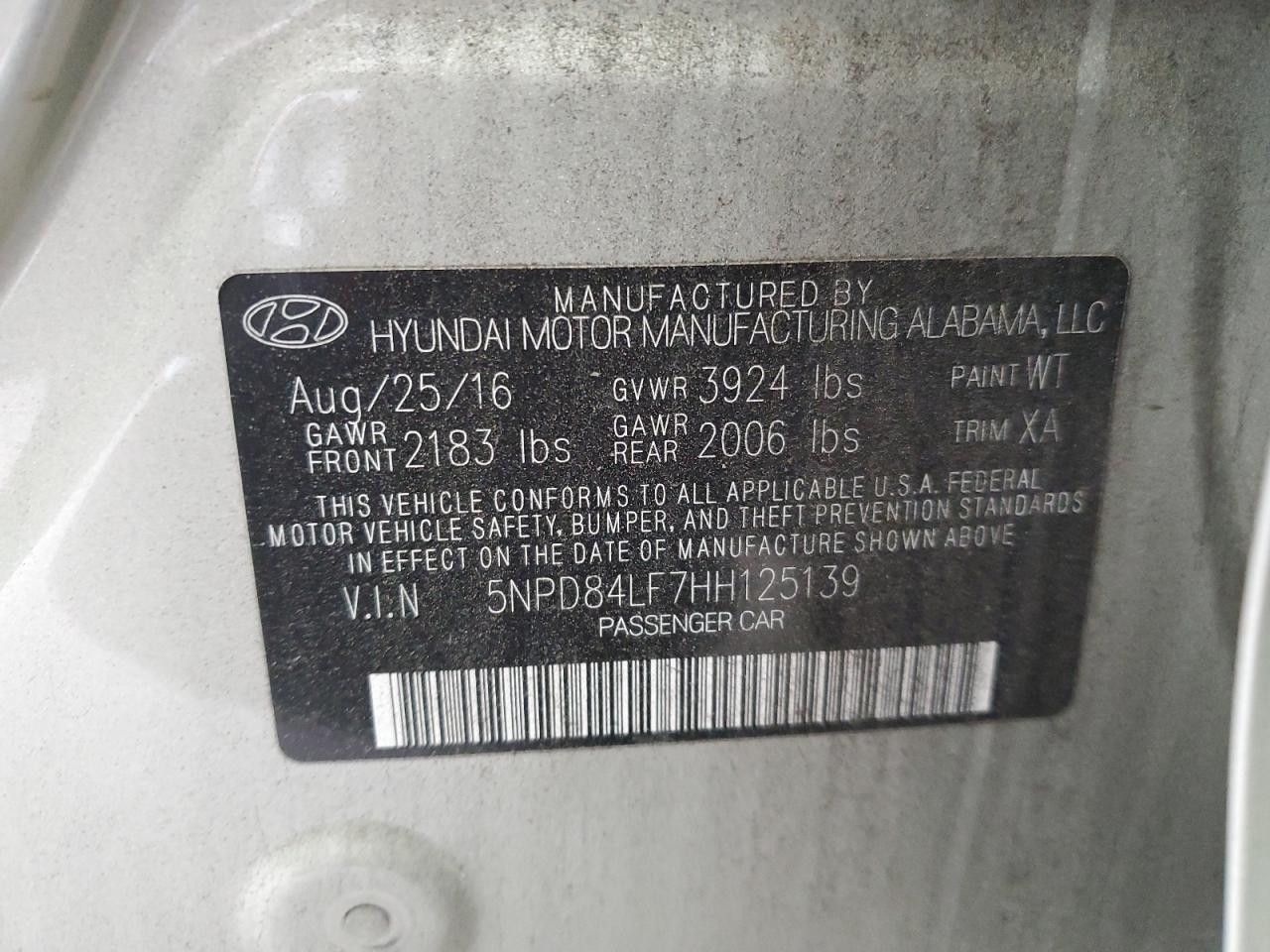 2017 Hyundai Elantra - Image 14