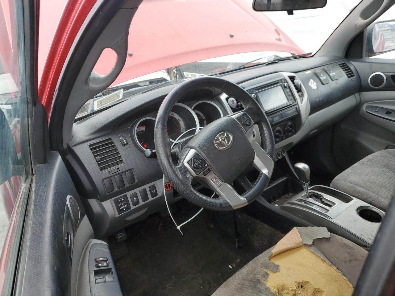 2014 Toyota Tacoma - Image 8