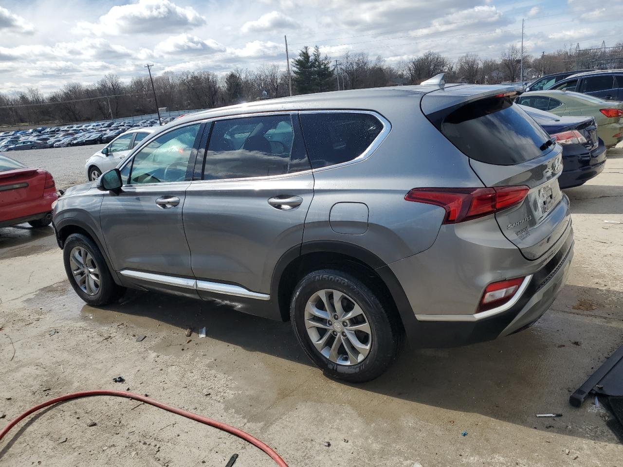 2019 Hyundai Santa Fe - Image 2