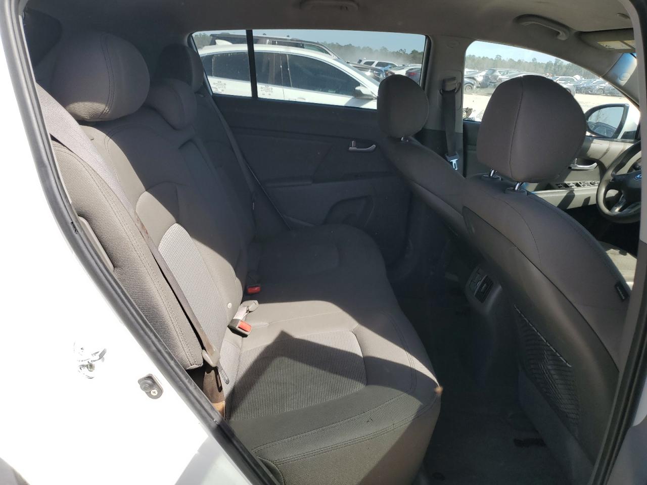 2015 Kia Sportage - Image 11