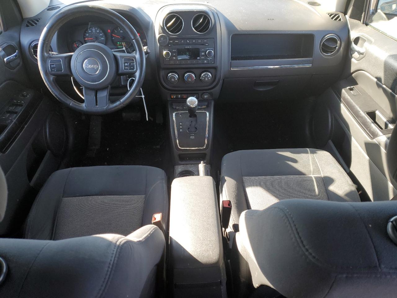 2011 Jeep Compass - Image 8