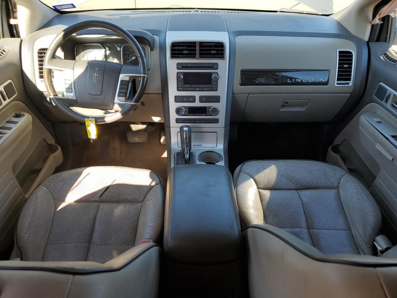 2010 Lincoln MKX - Image 8