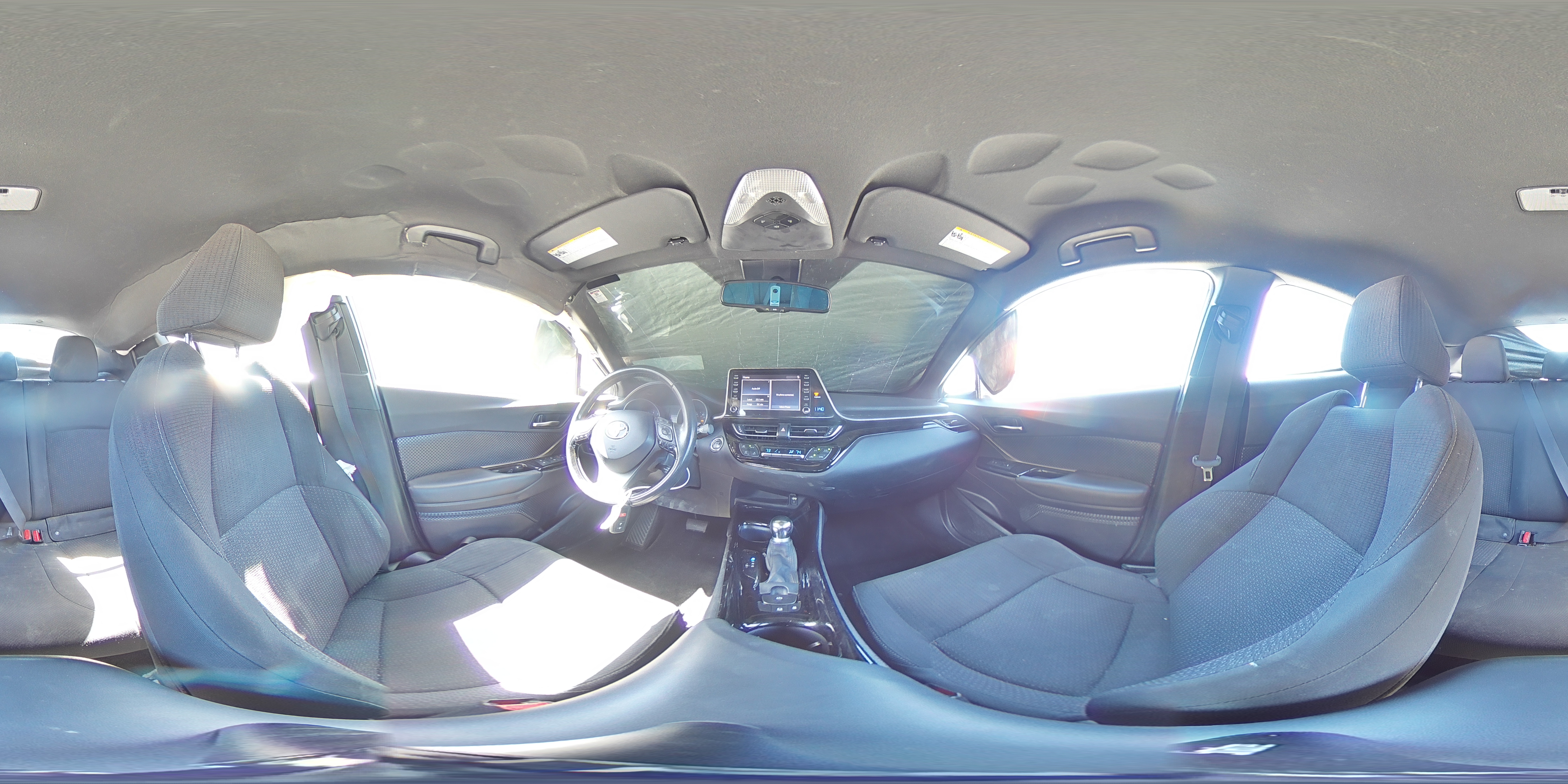 2019 Toyota C-HR - Image 13