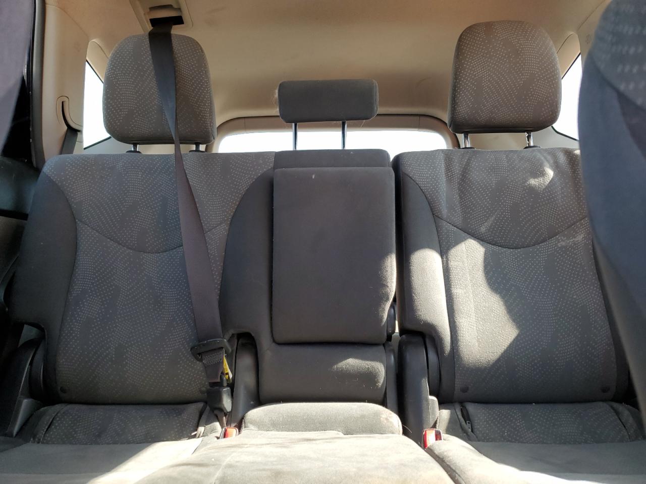 2012 Toyota Prius - Image 10