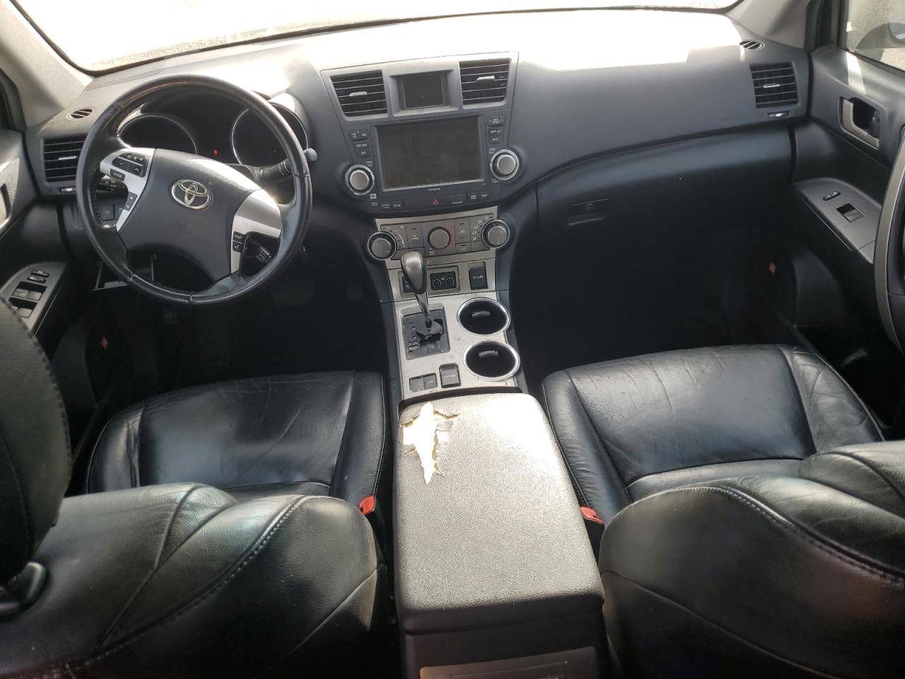 2011 Toyota Highlander - Image 8