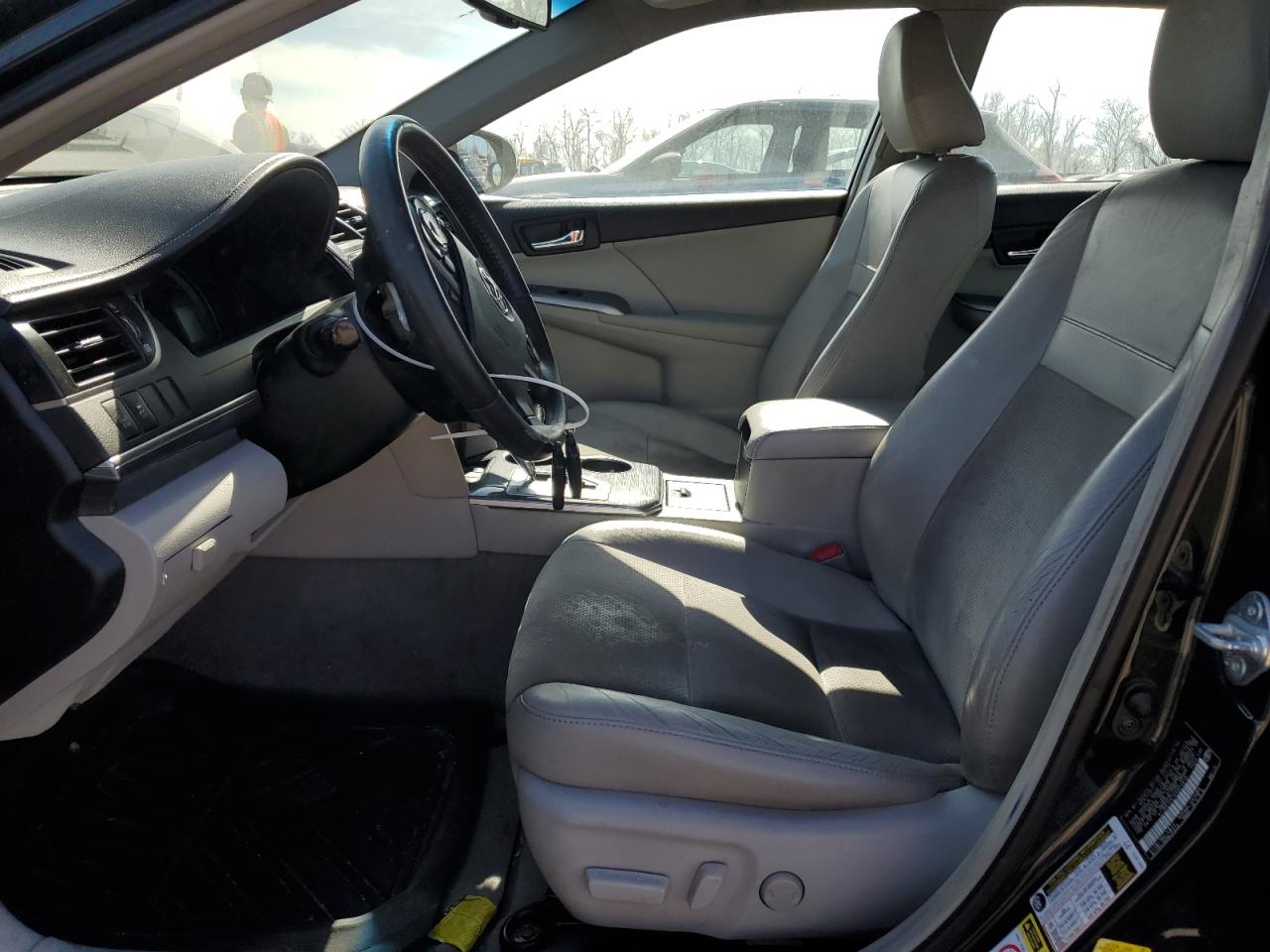 2012 Toyota Camry - Image 7