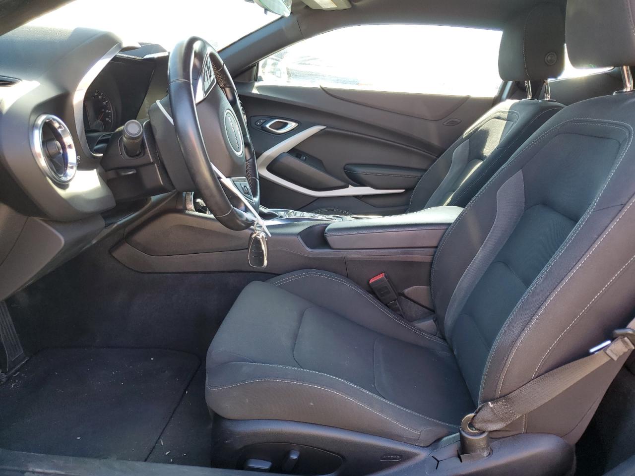 2019 Chevrolet Camaro - Image 7
