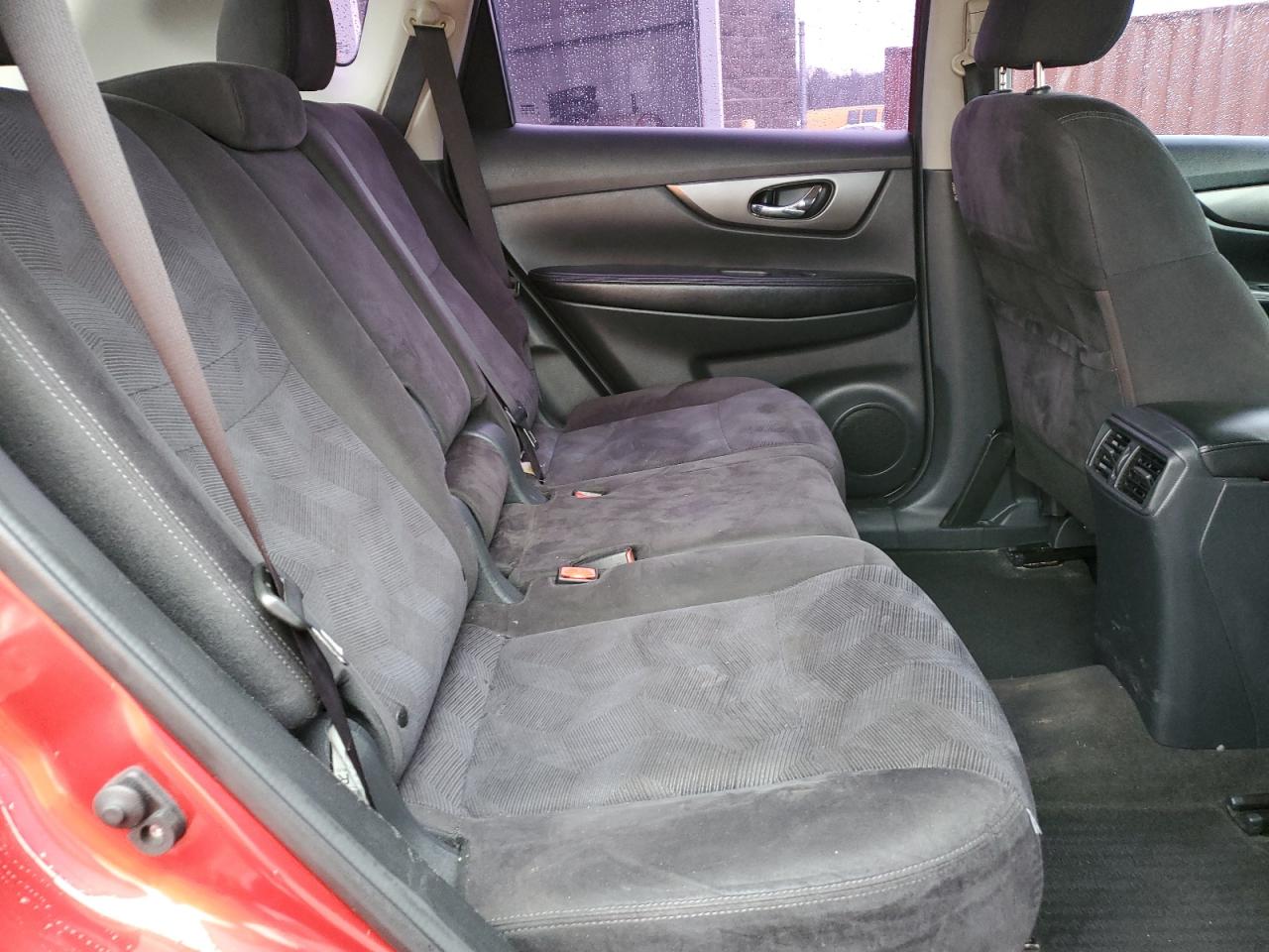 2015 Nissan Rogue - Image 10