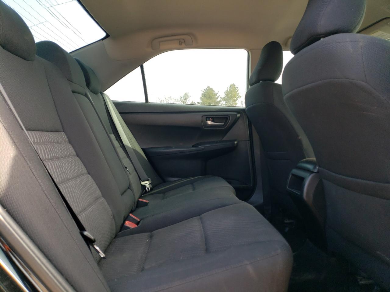 2016 Toyota Camry - Image 10