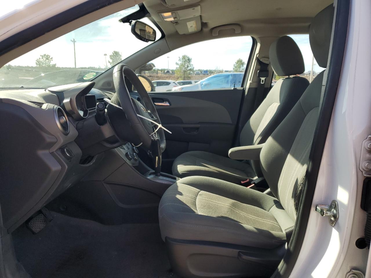 2014 Chevrolet Sonic - Image 7