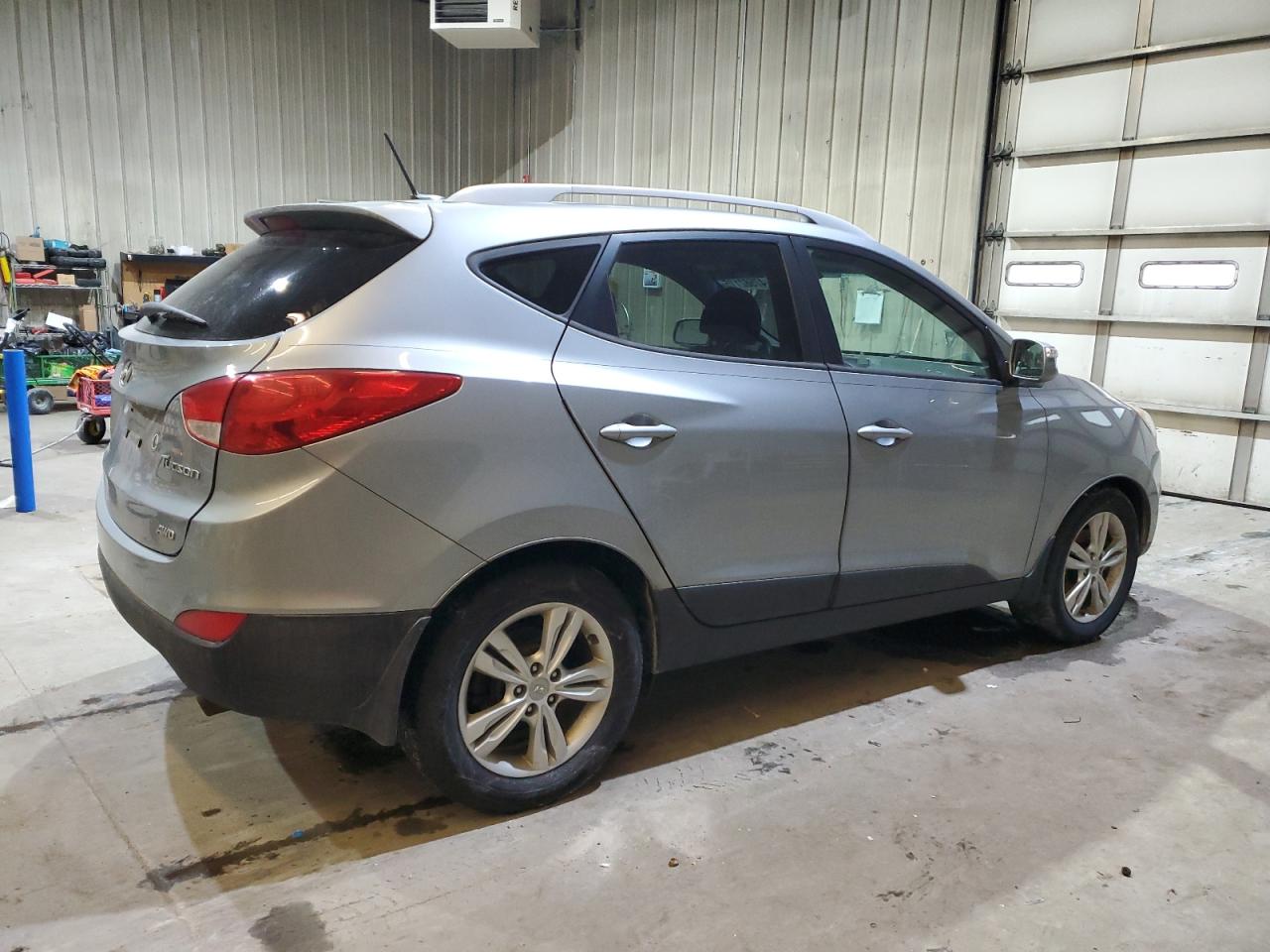 2012 Hyundai Tucson - Image 3