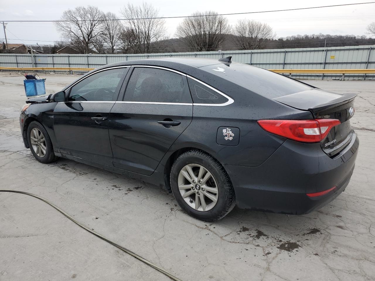 2015 Hyundai Sonata - Image 2