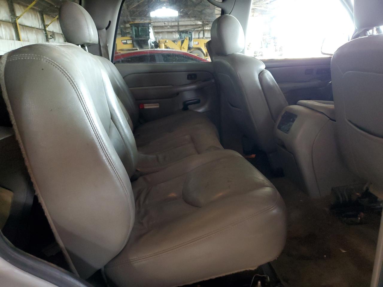 2006 Chevrolet Tahoe - Image 11