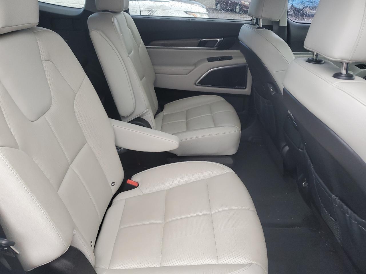 2021 Kia Telluride - Image 11