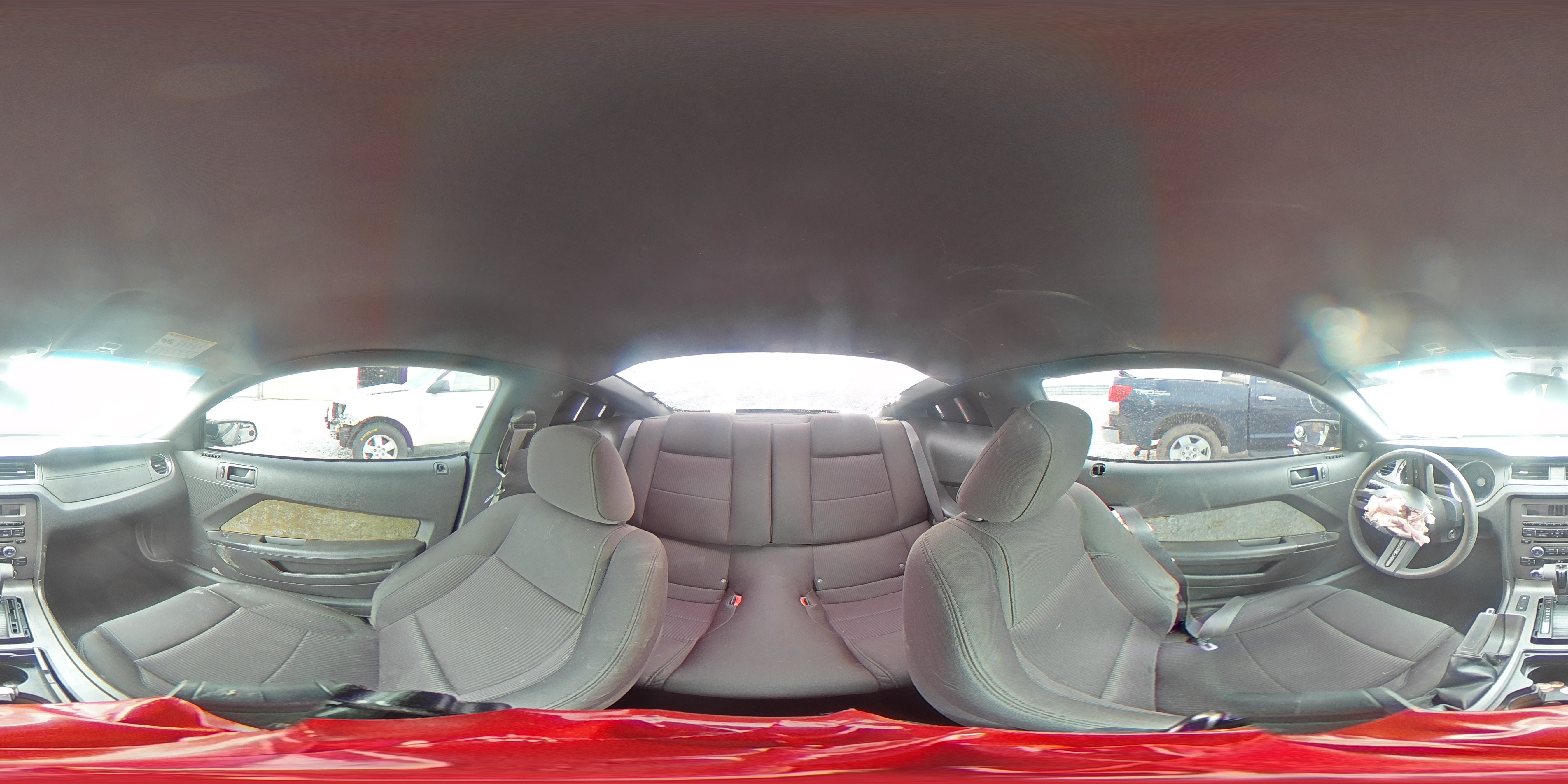 2010 Ford Mustang - Image 13