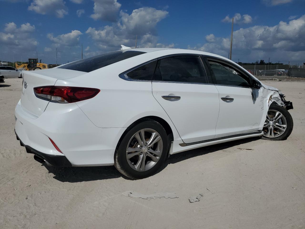 2018 Hyundai Sonata - Image 3
