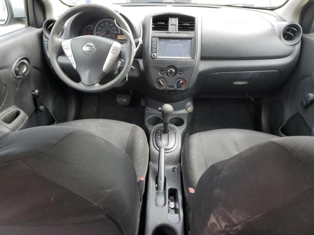  NISSAN VERSA 2019 Srebrny