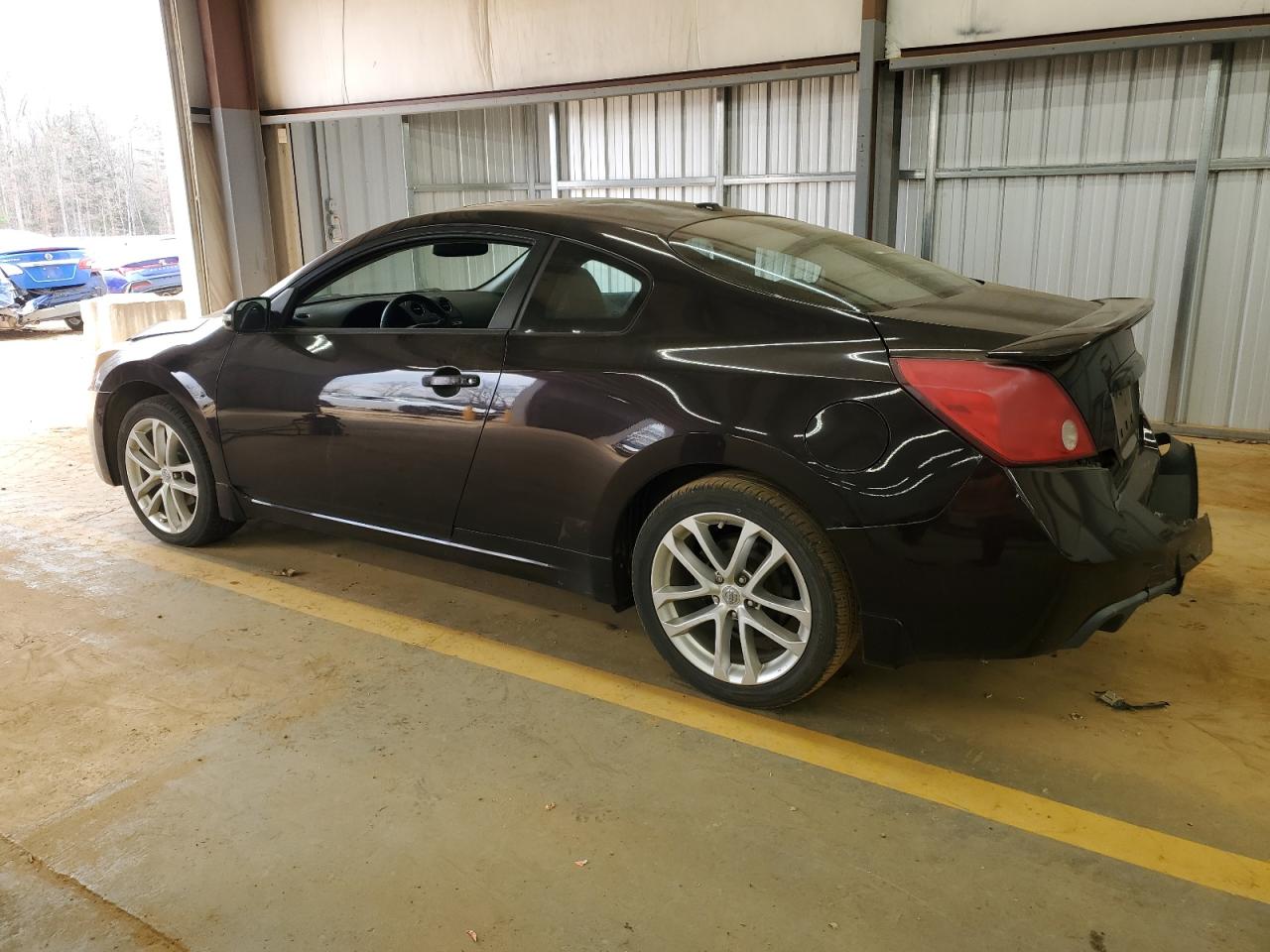 2011 Nissan Altima - Image 2