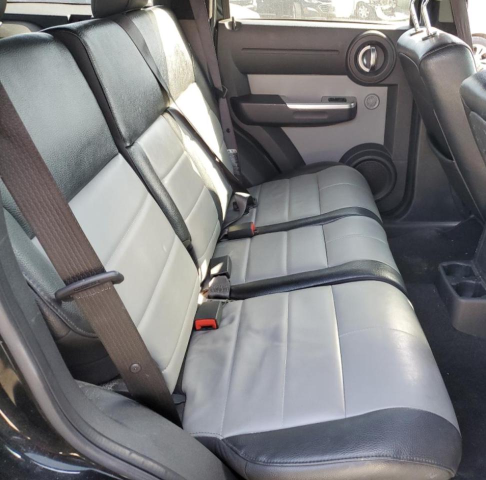 2010 Dodge Nitro - Image 11