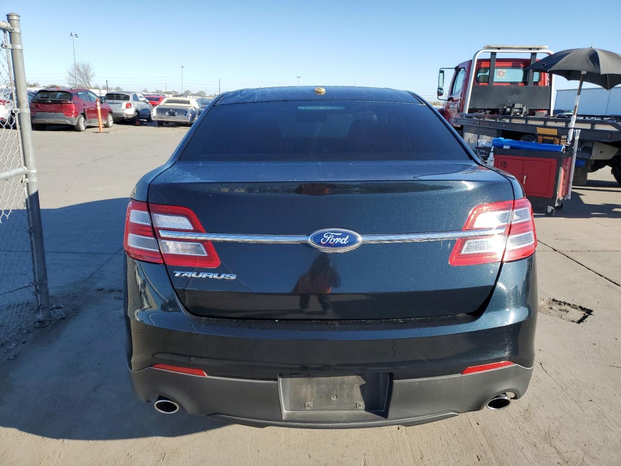 2014 Ford Taurus - Image 6