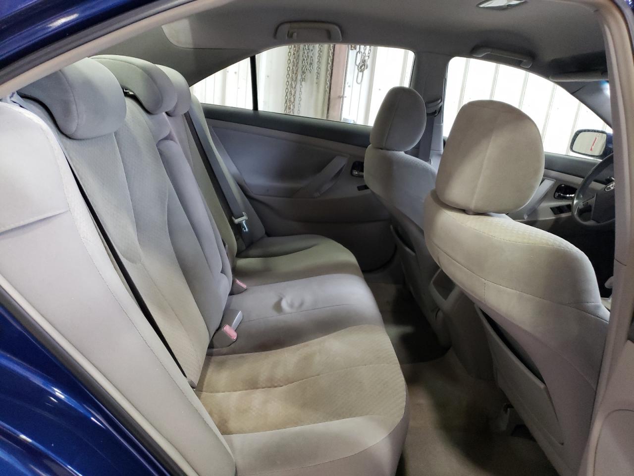 2009 Toyota Camry - Image 11