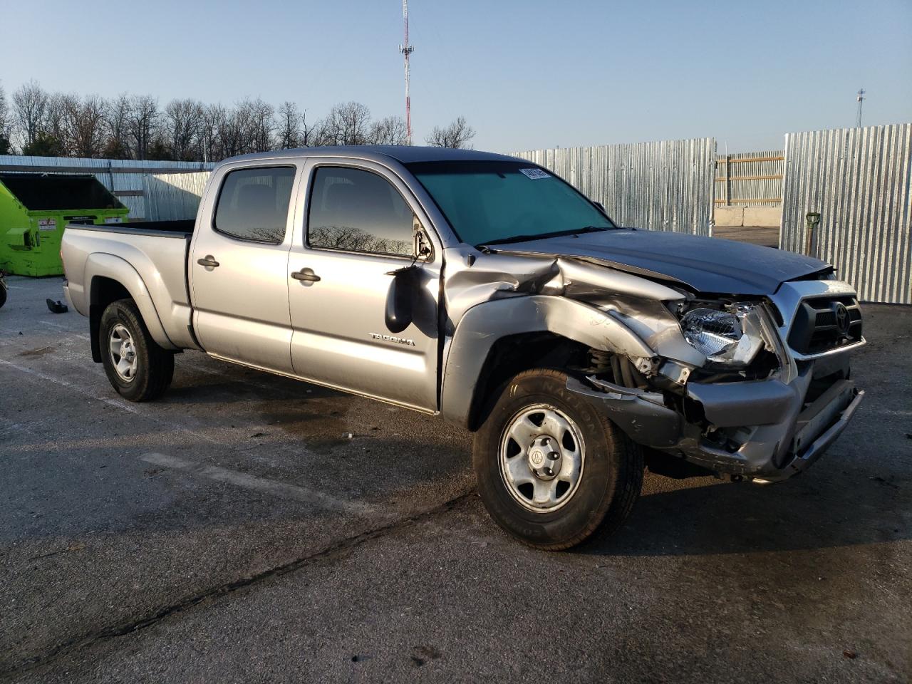 2015 Toyota Tacoma - Image 4