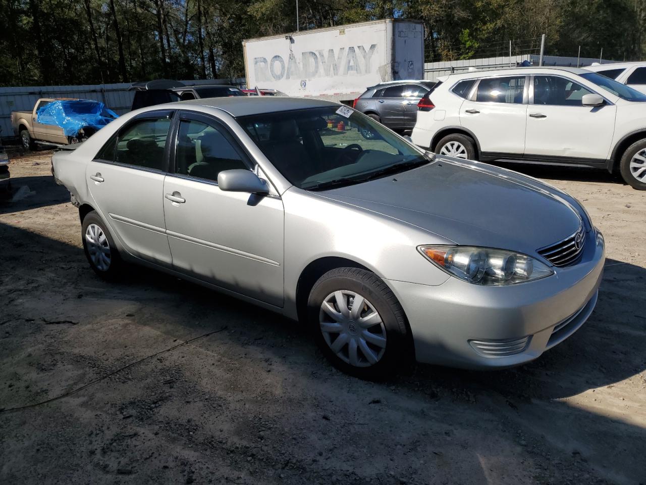 2005 Toyota Camry - Image 4