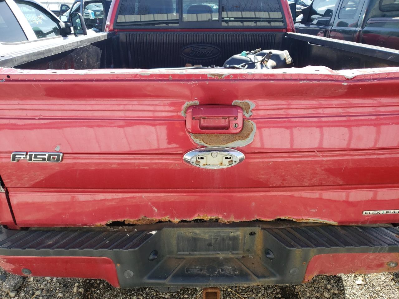 2011 Ford F150 Super Cab VIN: 1FTFX1EF8BFA25298 Lot: 49302955