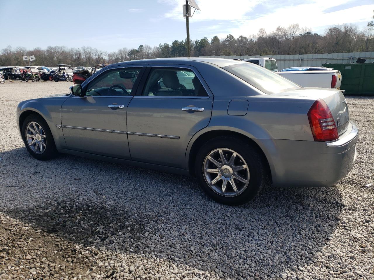 2006 Chrysler 300 - Image 2