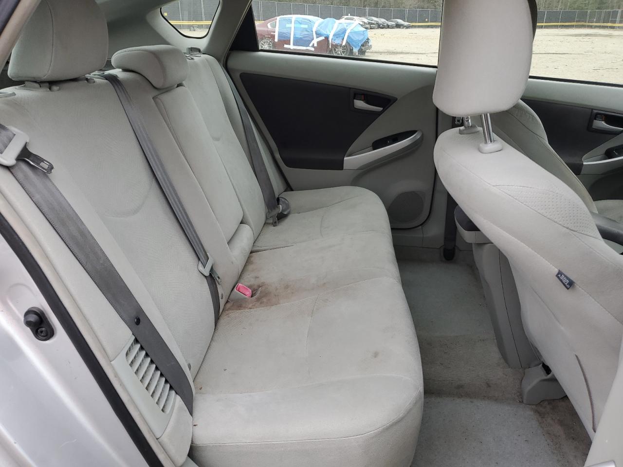 2010 Toyota Prius - Image 11