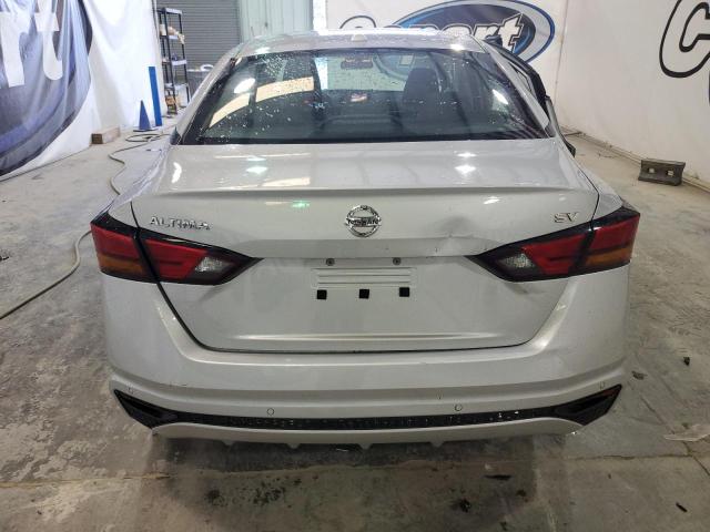  NISSAN ALTIMA 2022 Сріблястий