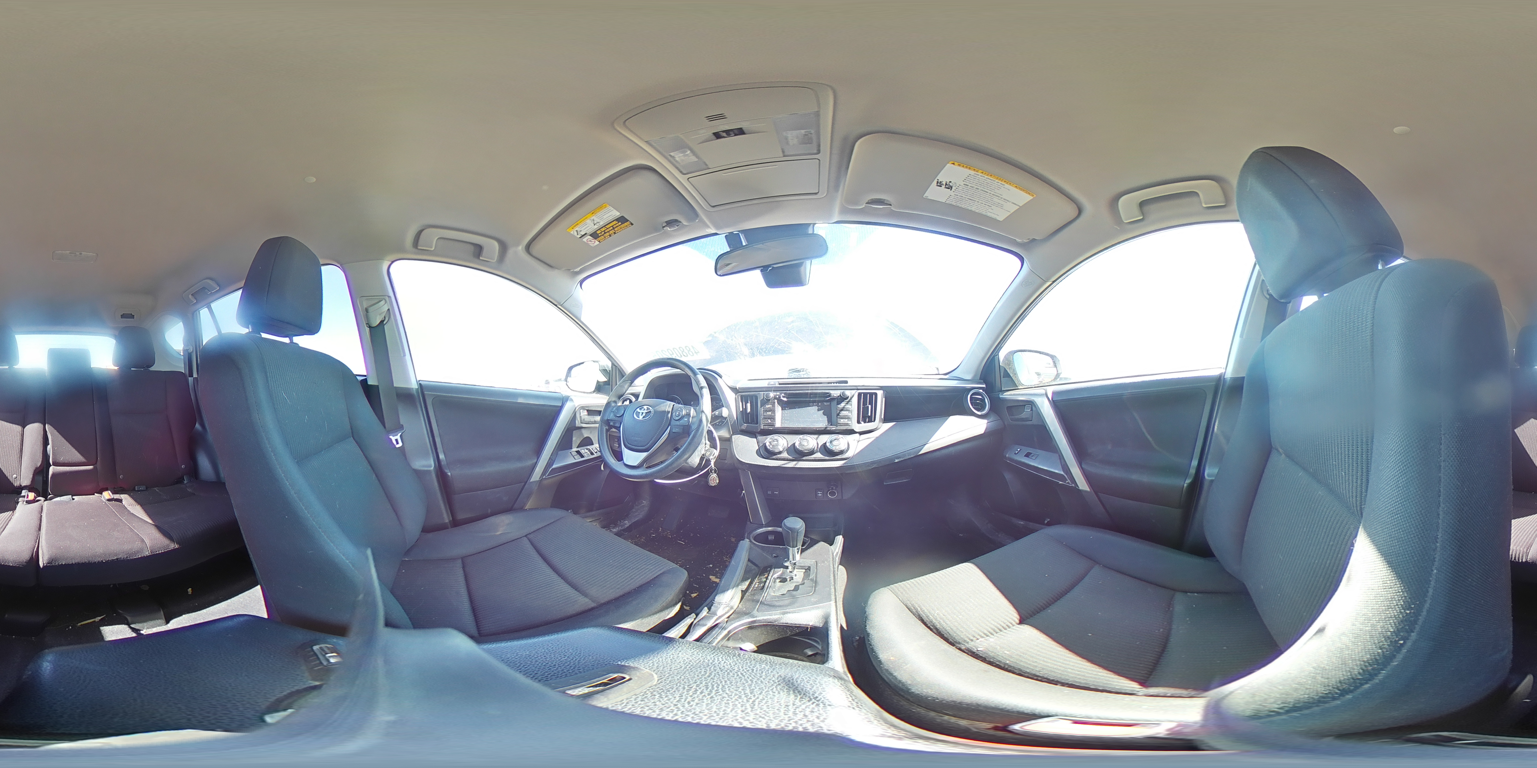 2017 Toyota RAV 4 - Image 12
