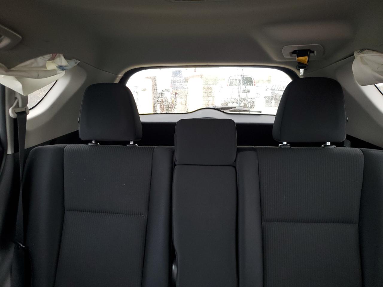 2017 Toyota RAV 4 - Image 10