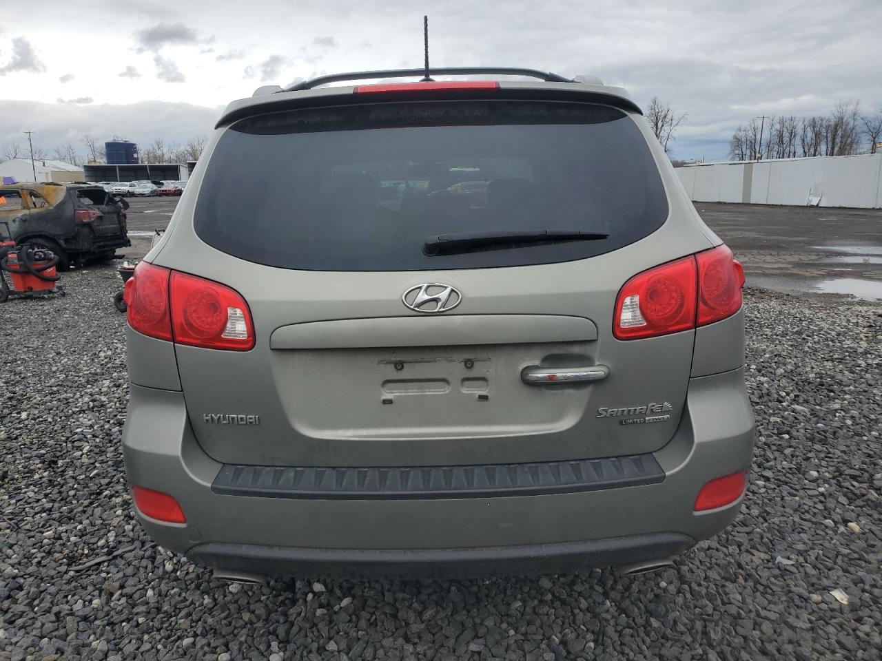 2009 Hyundai Santa Fe - Image 6