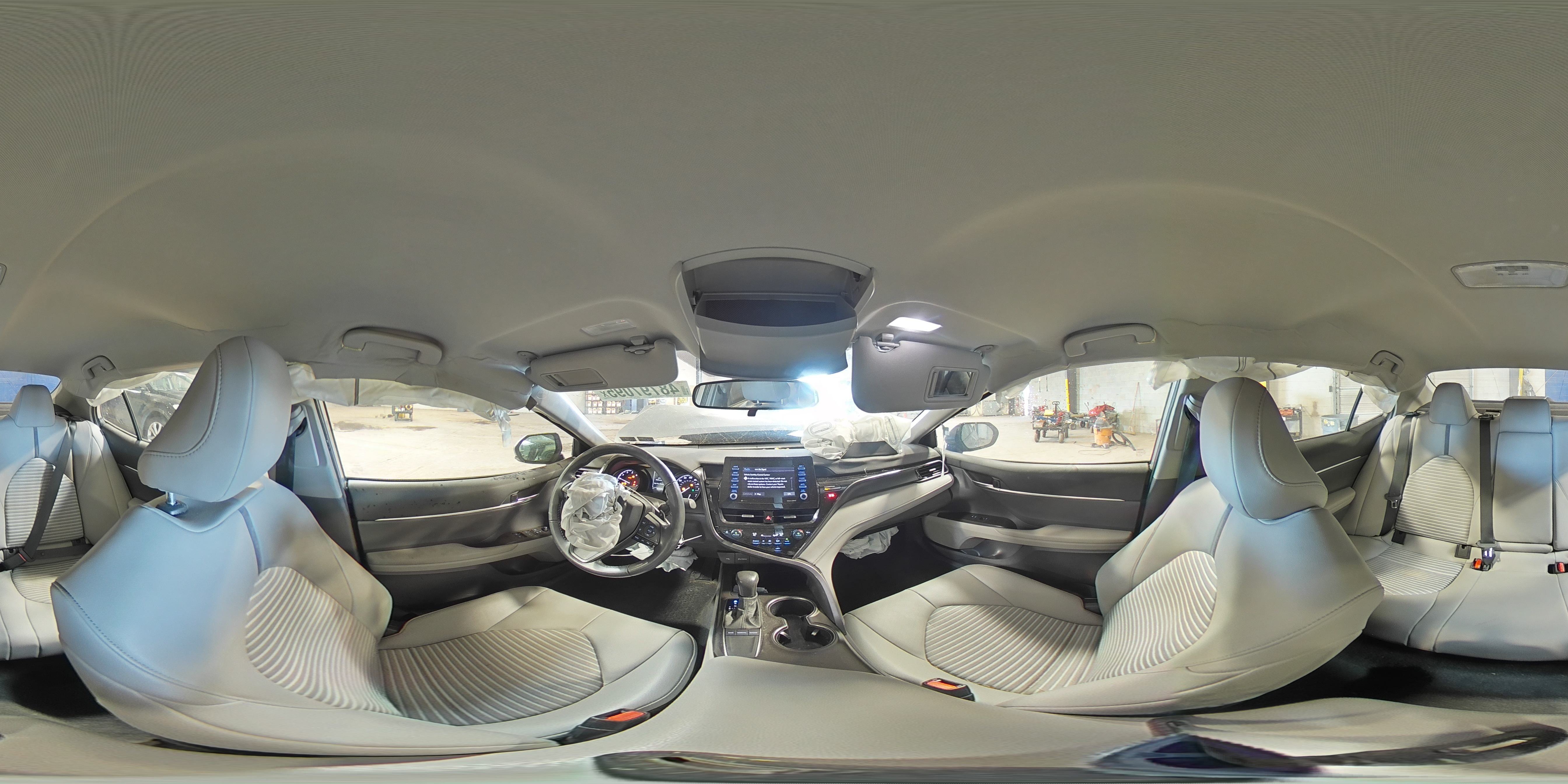 2022 Toyota Camry - Image 14
