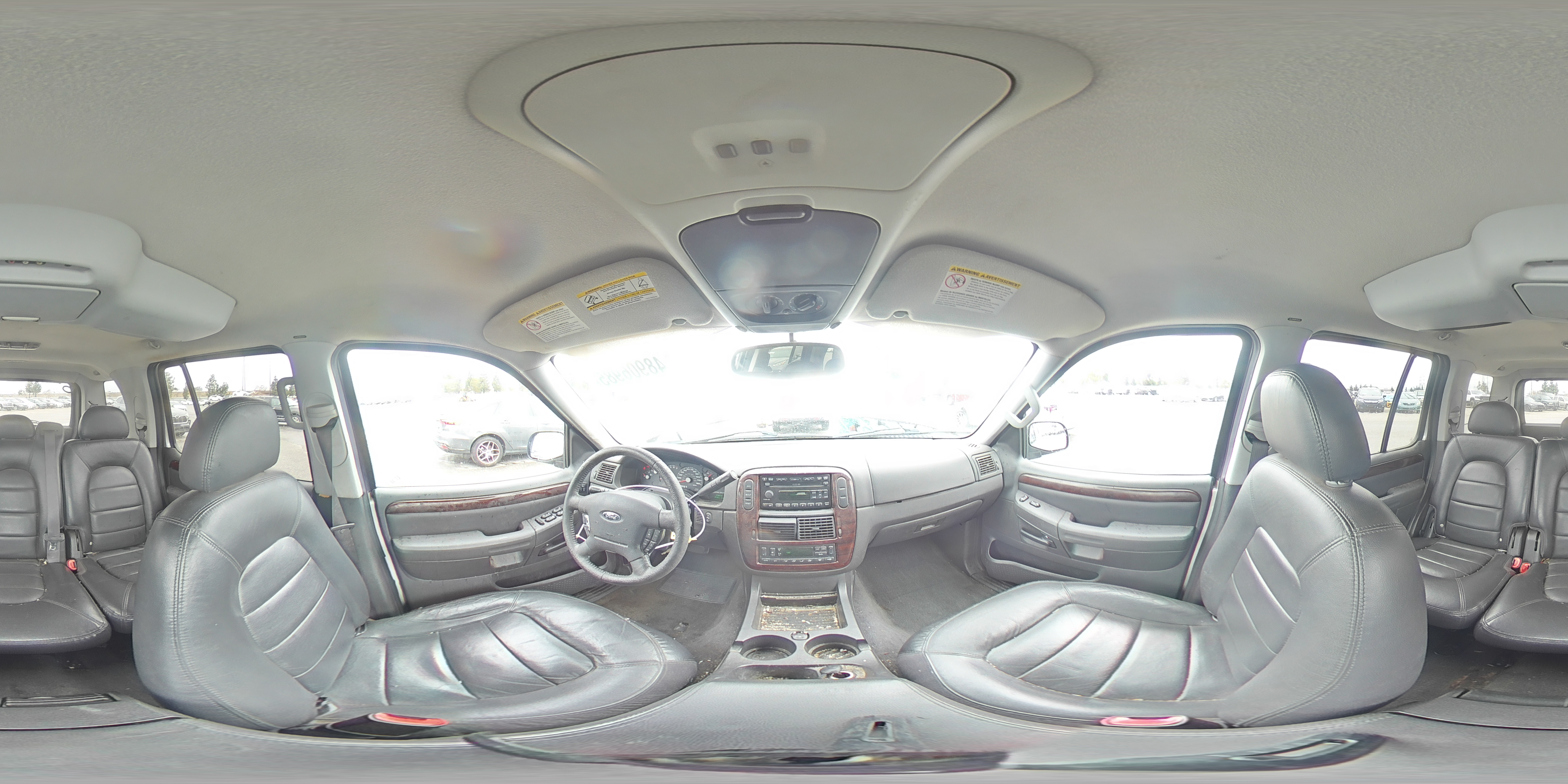 2004 Ford Explorer - Image 13