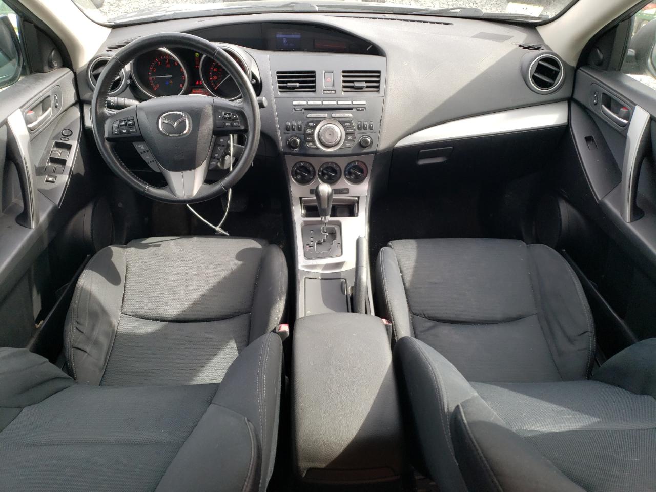 2011 Mazda 3 - Image 8